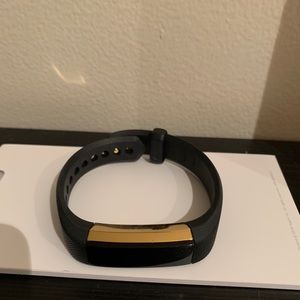 Fitbit Alta Gold